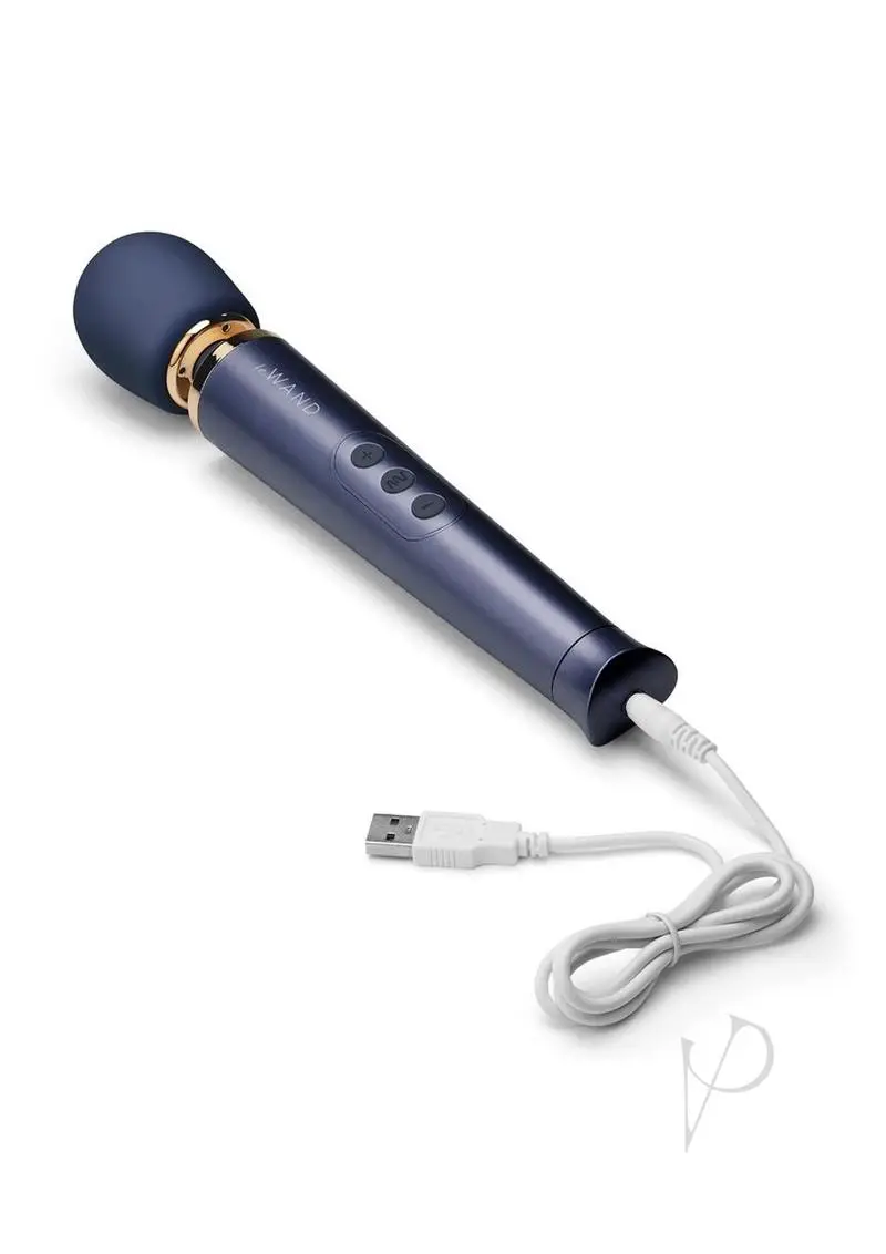 Le Wand Petite Rechargeable Vibrating Massager - Navy - Image 2