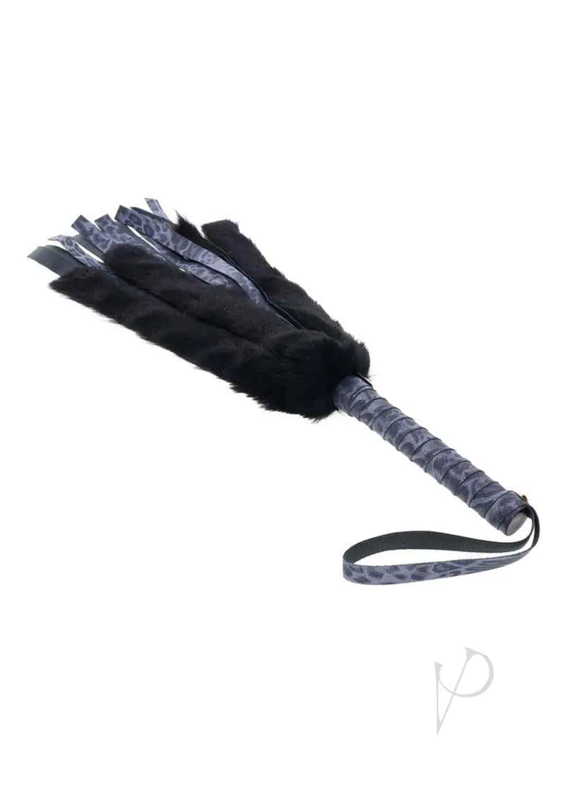 Sex and Mischief Cougar Faux Fur Flogger - Image 2