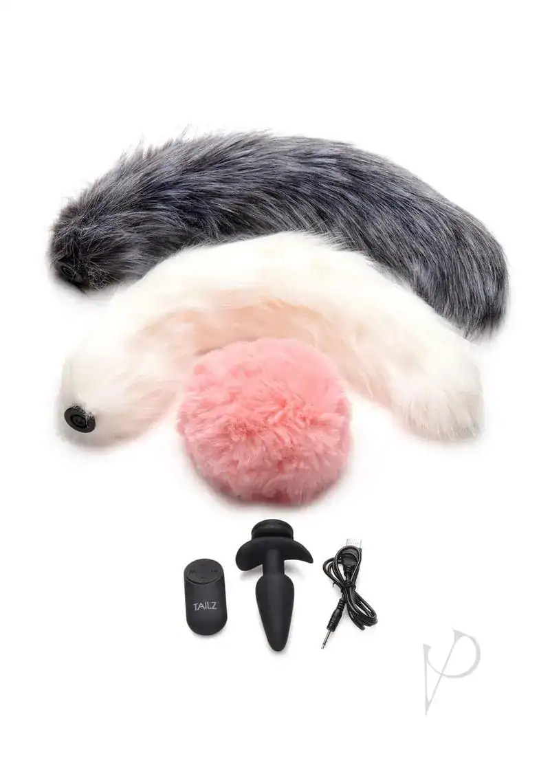 Tailz Vibe Plug and 3 Tails W/remote Set - Image 2