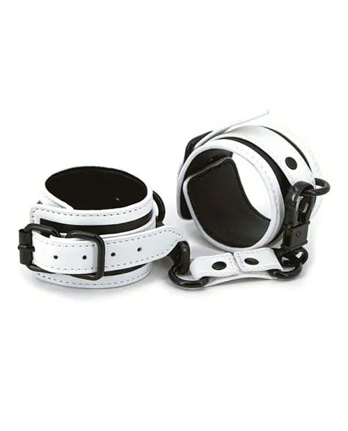 Glo Bondage Wrist Cuff Green - Featured Image